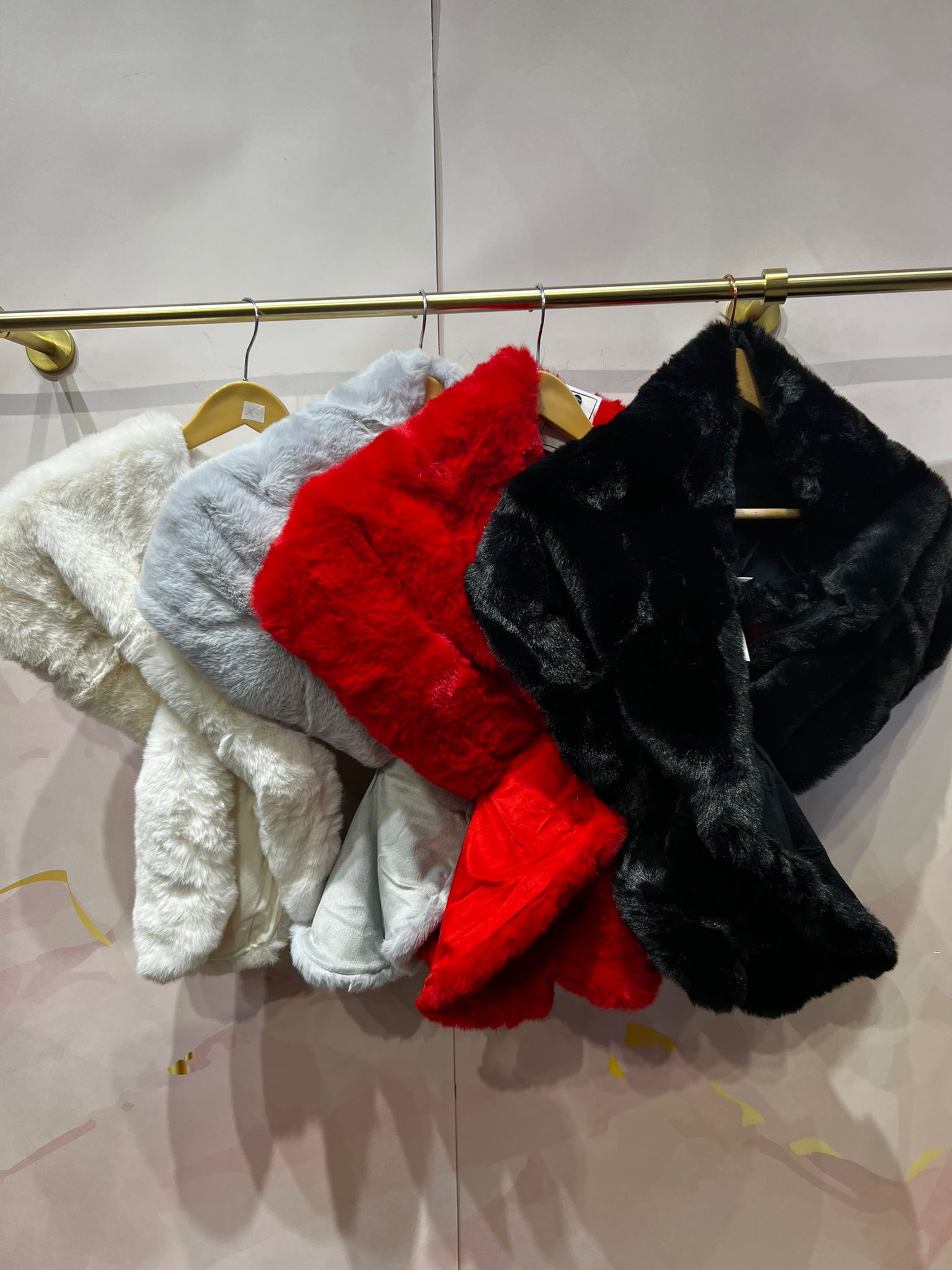 Estola Pelo Fernanda